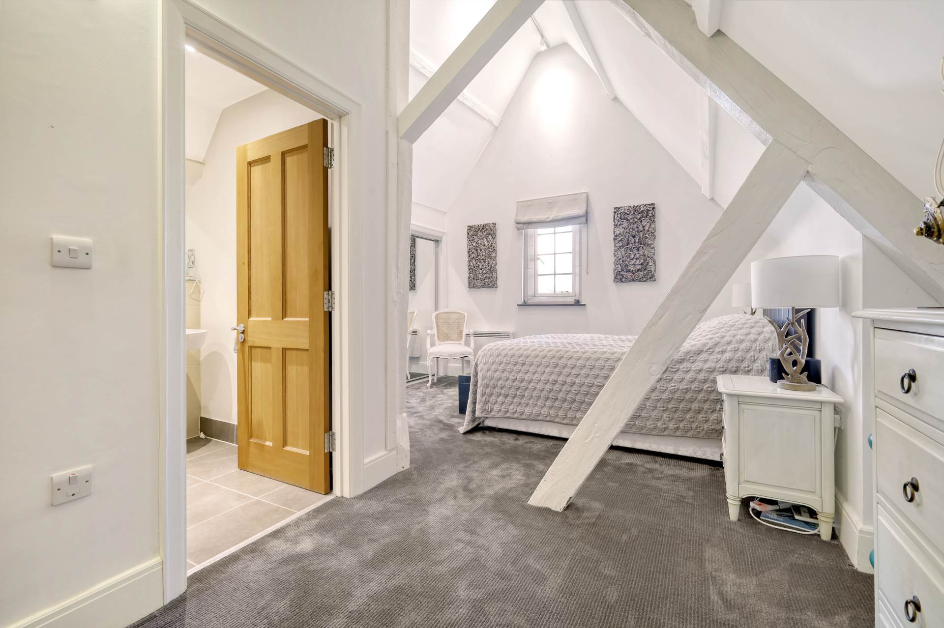 Additional Property Image 2 bedroom Flat for sale in Brentwood 11