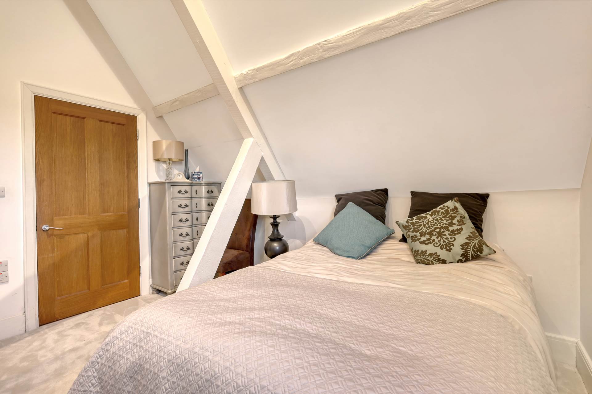 Additional Property Image 2 bedroom Flat for sale in Brentwood 15