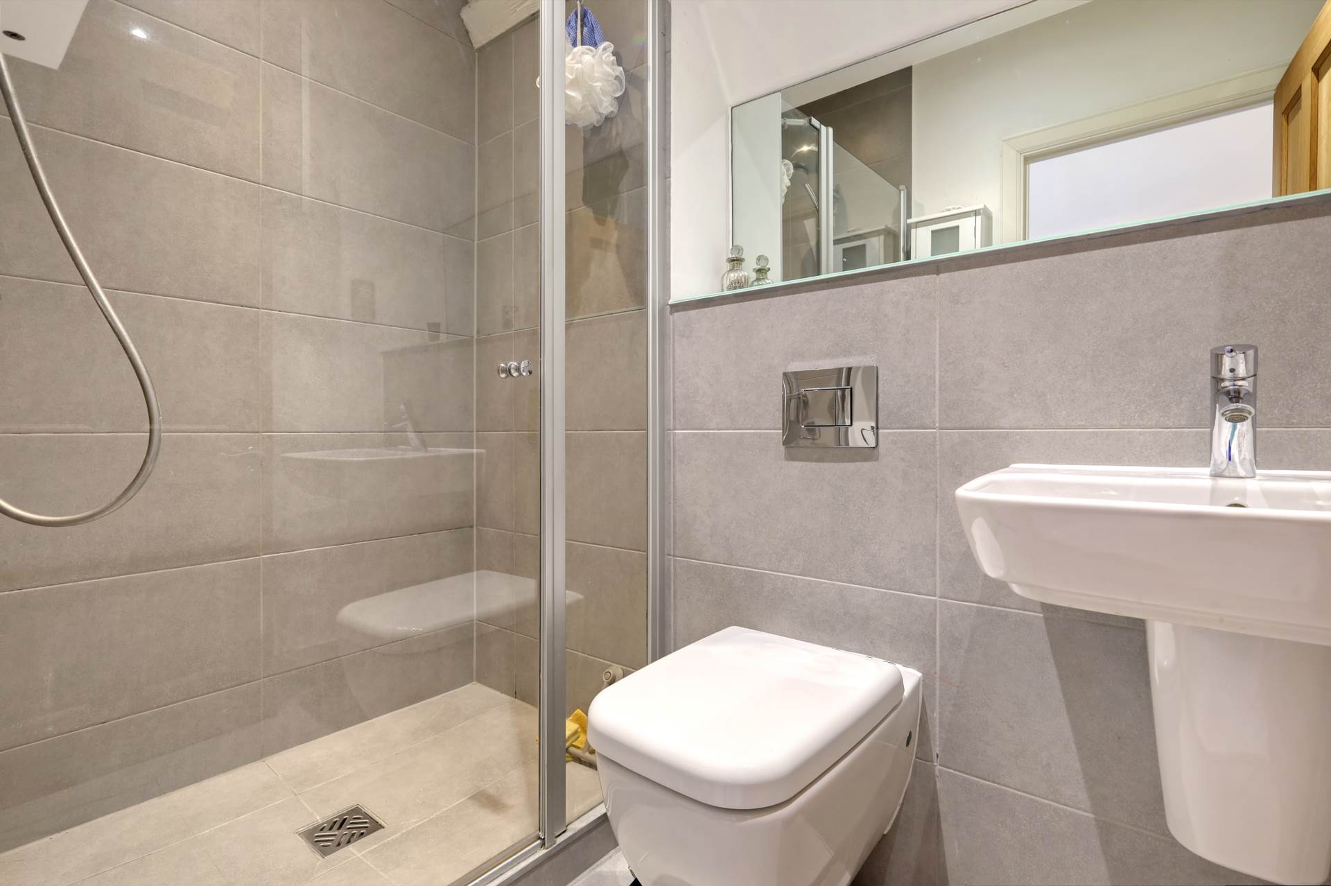 Additional Property Image 2 bedroom Flat for sale in Brentwood 16