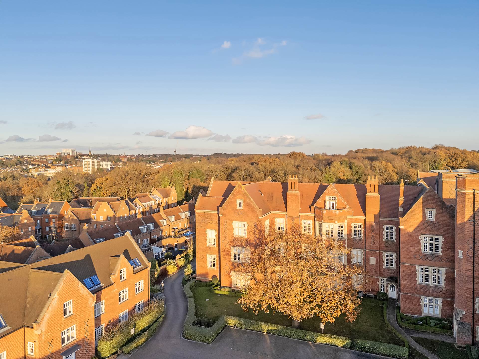 Additional Property Image 2 bedroom Flat for sale in Brentwood 20