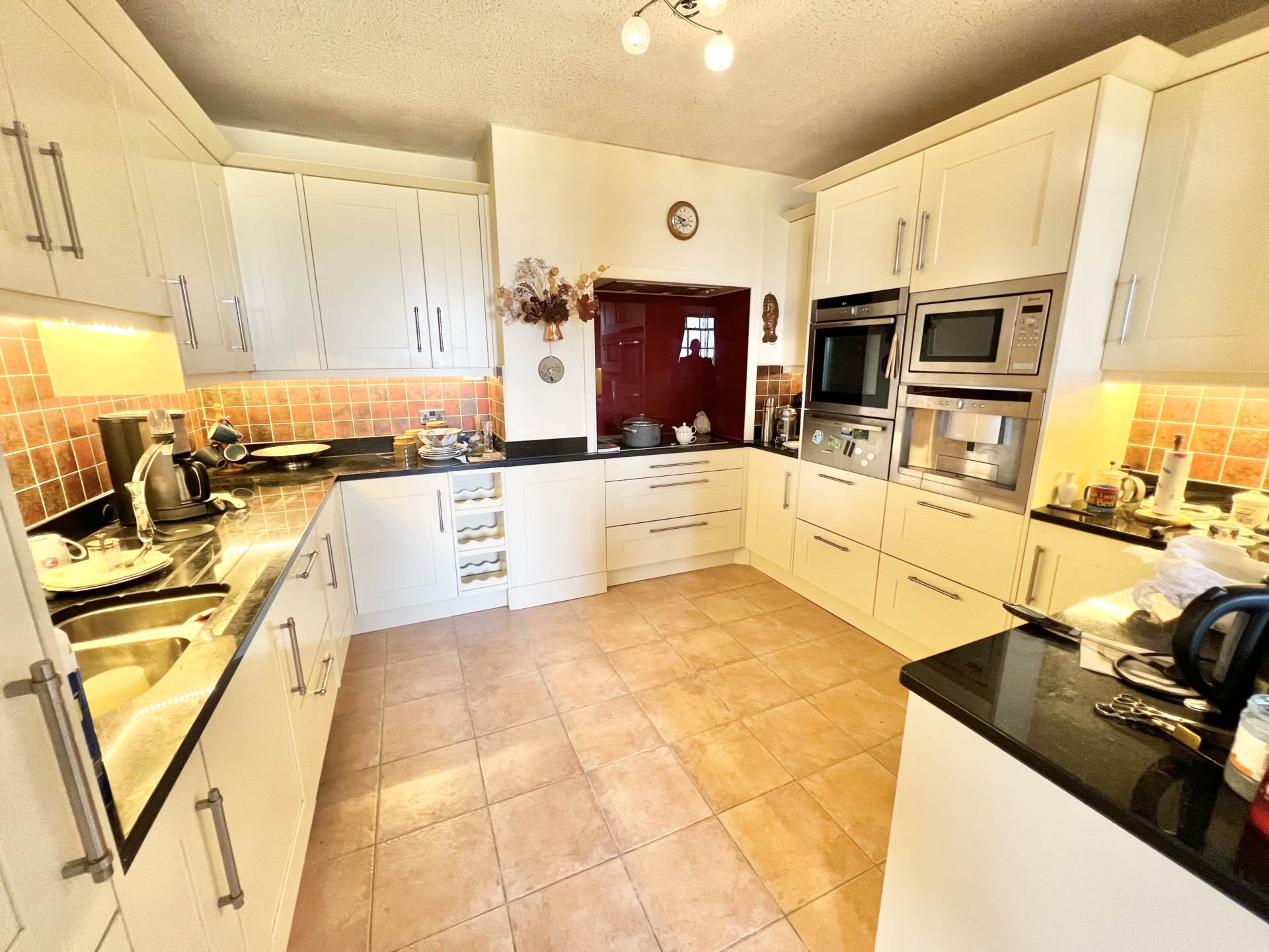 Additional Property Image 3 bedroom Apartment for sale in Brentwood 6