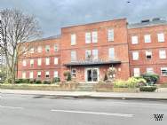 1 bedroom Flat for sale in Brentwood