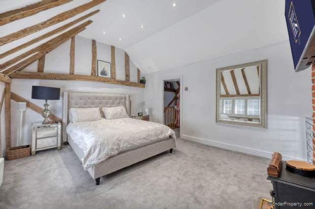 Additional Property Image 2 bedroom Semi Detached for sale in Brentwood 8