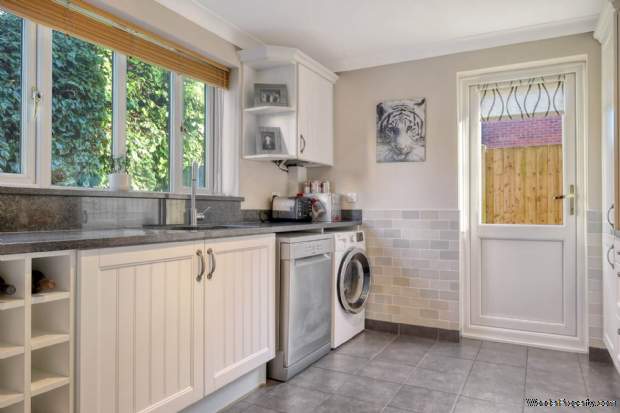 Additional Property Image 4 bedroom Detached for sale in Brentwood 17