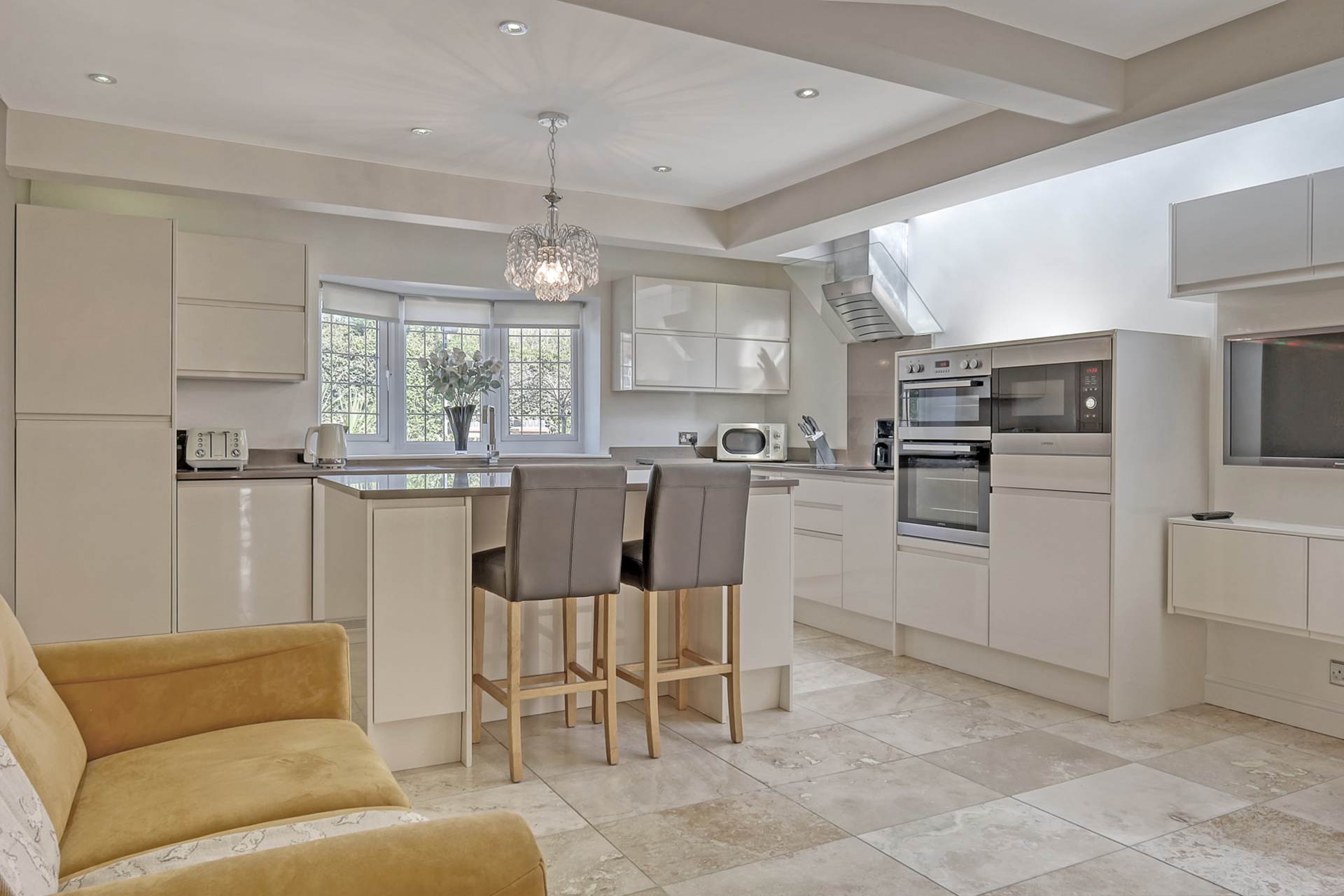 Additional Property Image 3 bedroom Semi Detached for sale in Brentwood 2
