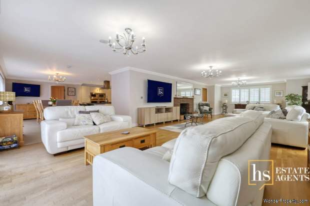 Additional Property Image 6 bedroom Detached for sale in Brentwood 5