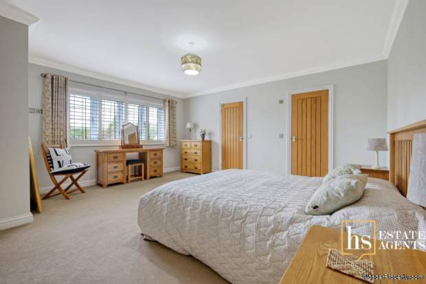 Additional Property Image 6 bedroom Detached for sale in Brentwood 8