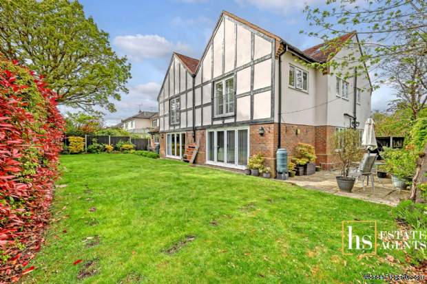 Additional Property Image 6 bedroom Detached for sale in Brentwood 7