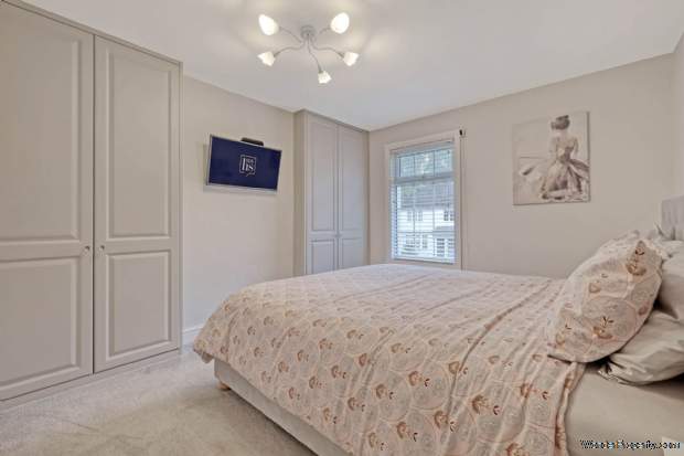 Additional Property Image 2 bedroom Terraced for sale in Brentwood 19