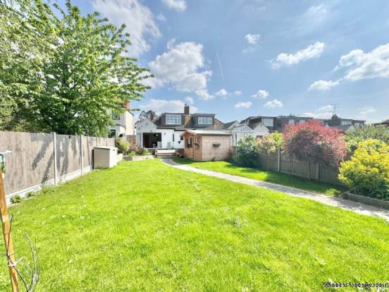 Additional Property Image 2 bedroom Semi Detached Bungalow for sale in Romford 8