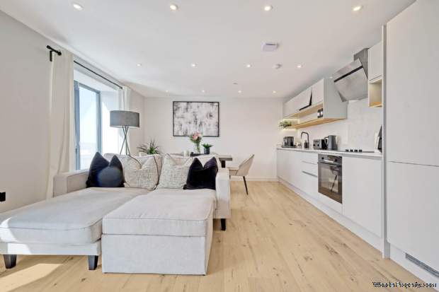 Additional Property Image 2 bedroom Apartment for sale in Brentwood 5