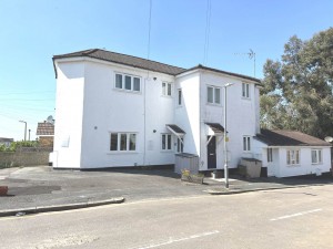 1 bedroom Maisonette for sale in Brentwood