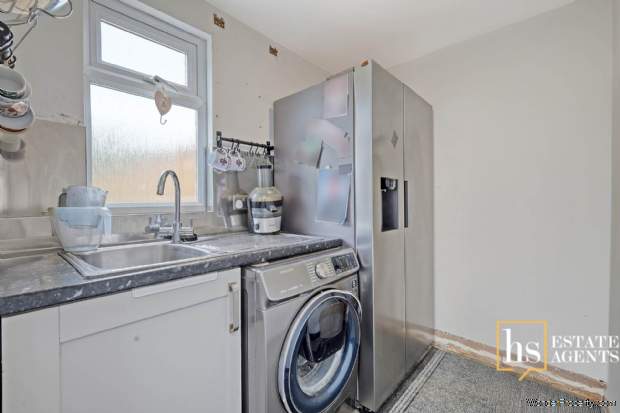 Additional Property Image 3 bedroom Semi Detached for sale in Brentwood 16
