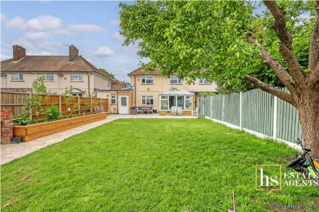 Additional Property Image 3 bedroom Semi Detached for sale in Brentwood 2