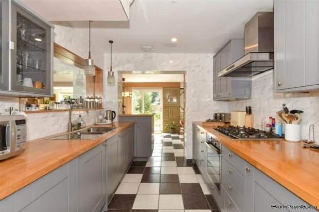 Additional Property Image 4 bedroom Detached to rent in Brentwood 15