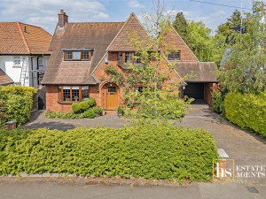 4 bedroom Detached for sale in Brentwood