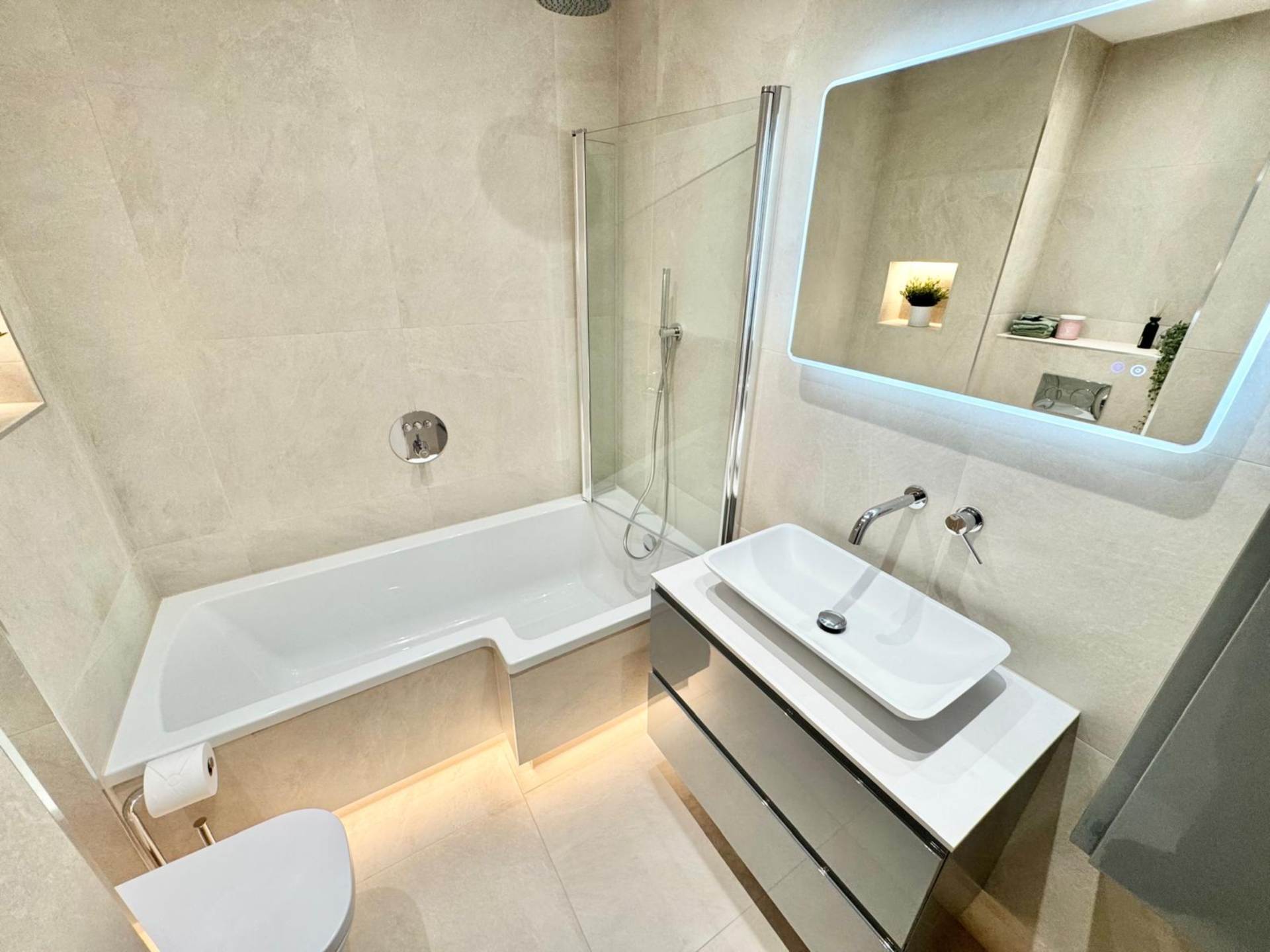 Additional Property Image 2 bedroom Apartment for sale in Brentwood 3