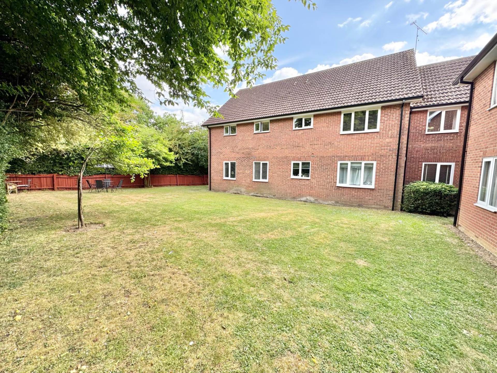 Additional Property Image 2 bedroom Apartment for sale in Brentwood 10