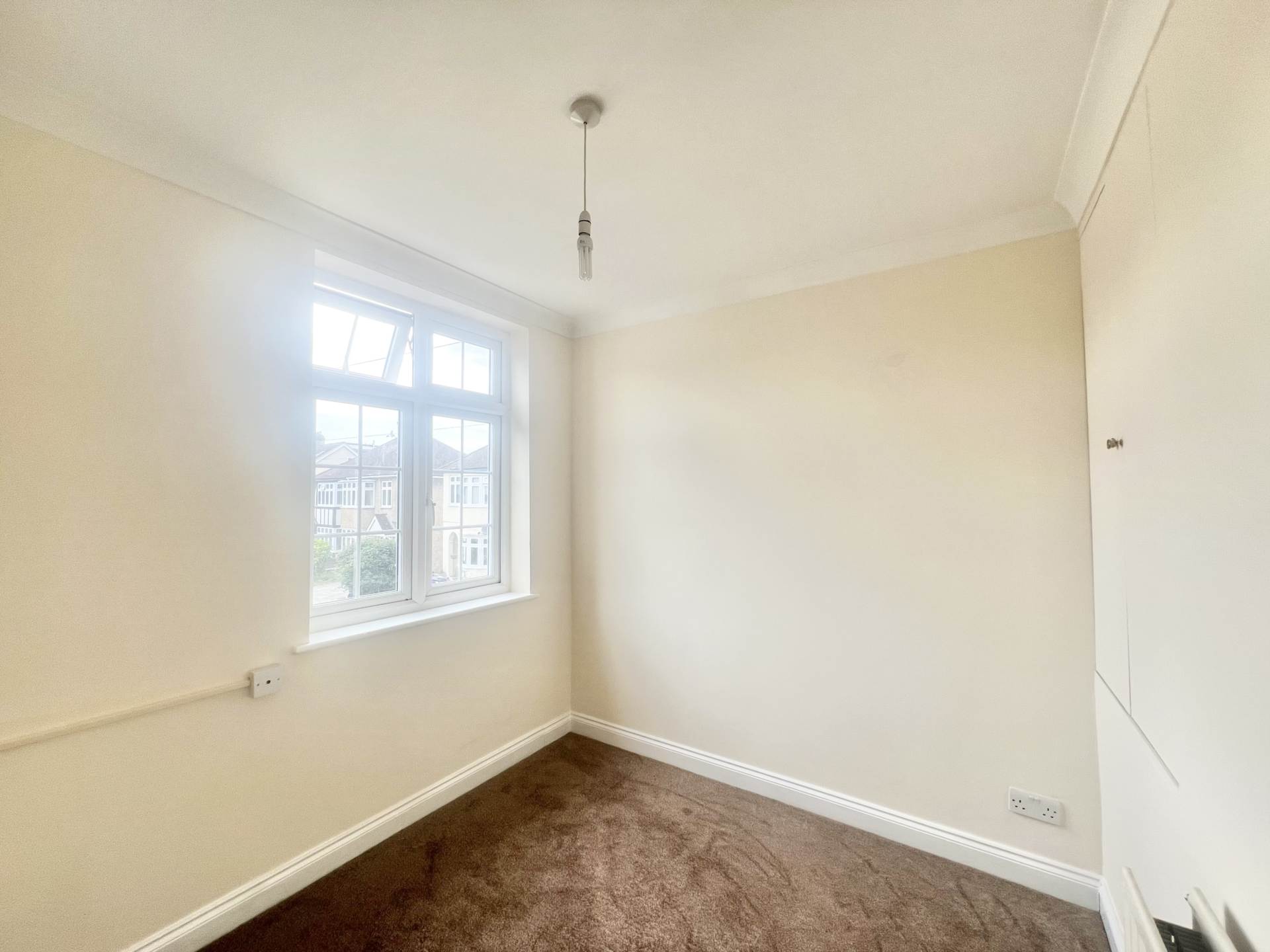 Additional Property Image 5 bedroom Semi Detached to rent in Romford 17