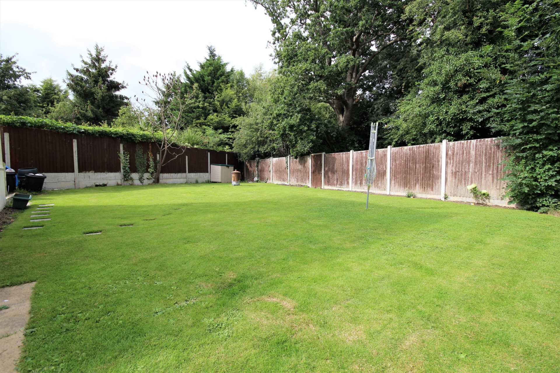 Additional Property Image 5 bedroom Semi Detached to rent in Romford 20