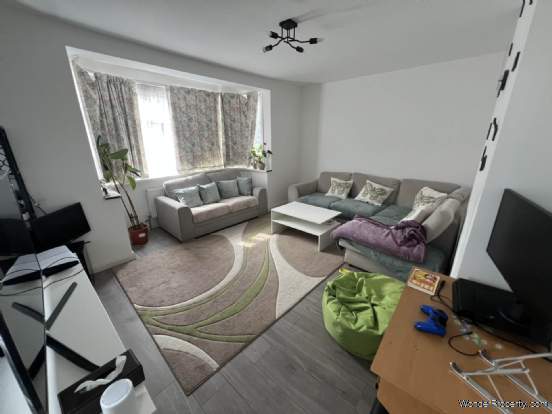 Additional Property Image 3 bedroom Maisonette for sale in Romford 3