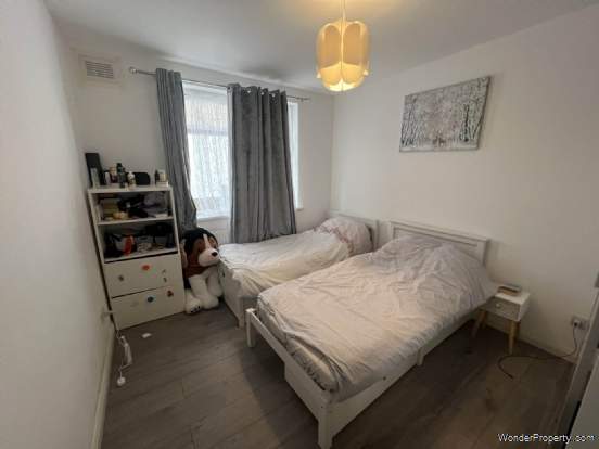 Additional Property Image 3 bedroom Maisonette for sale in Romford 6