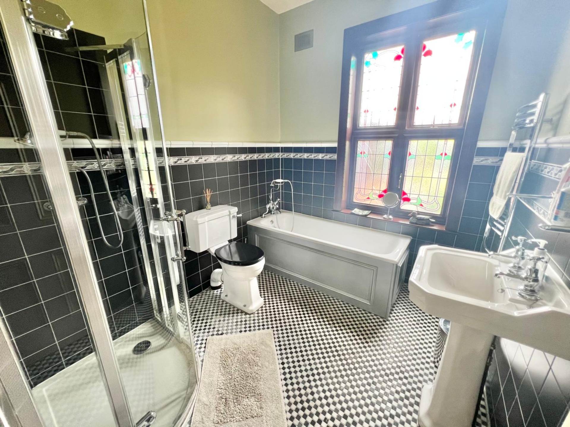 Additional Property Image 3 bedroom Detached Bungalow for sale in Brentwood 12