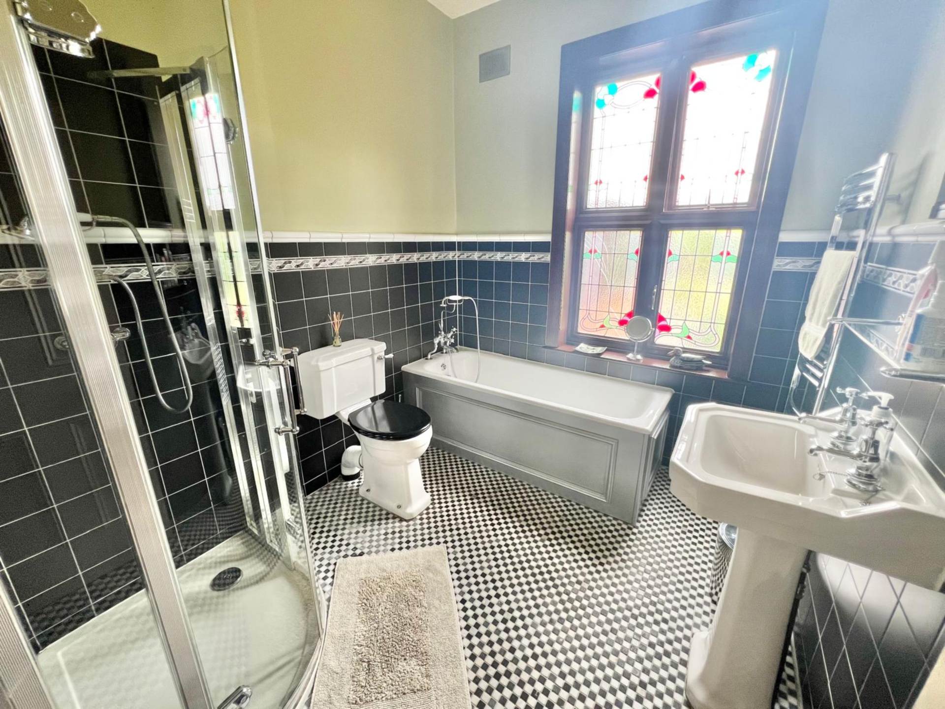 Additional Property Image 3 bedroom Detached Bungalow for sale in Brentwood 14