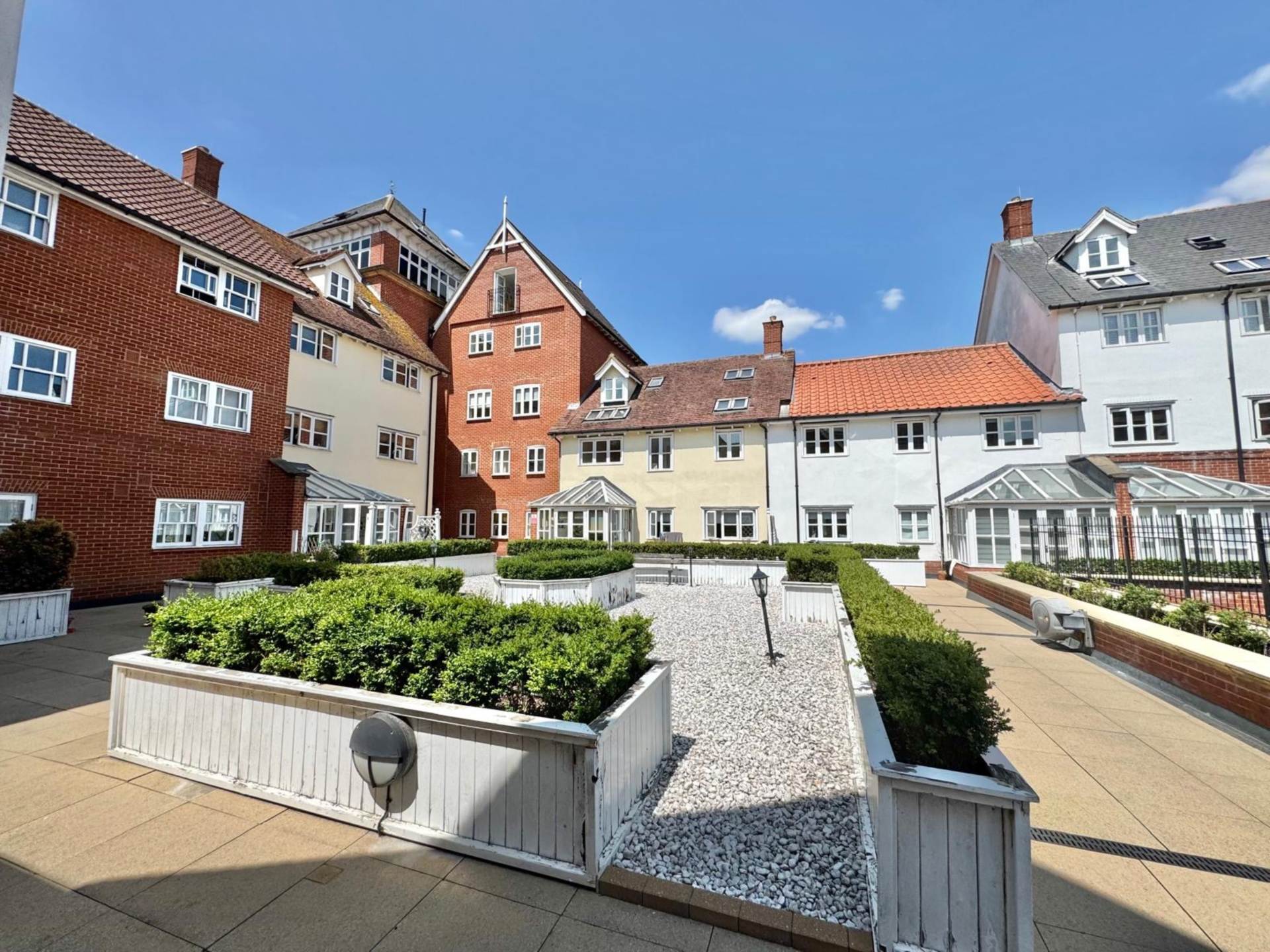 Additional Property Image 3 bedroom Apartment for sale in Brentwood 14