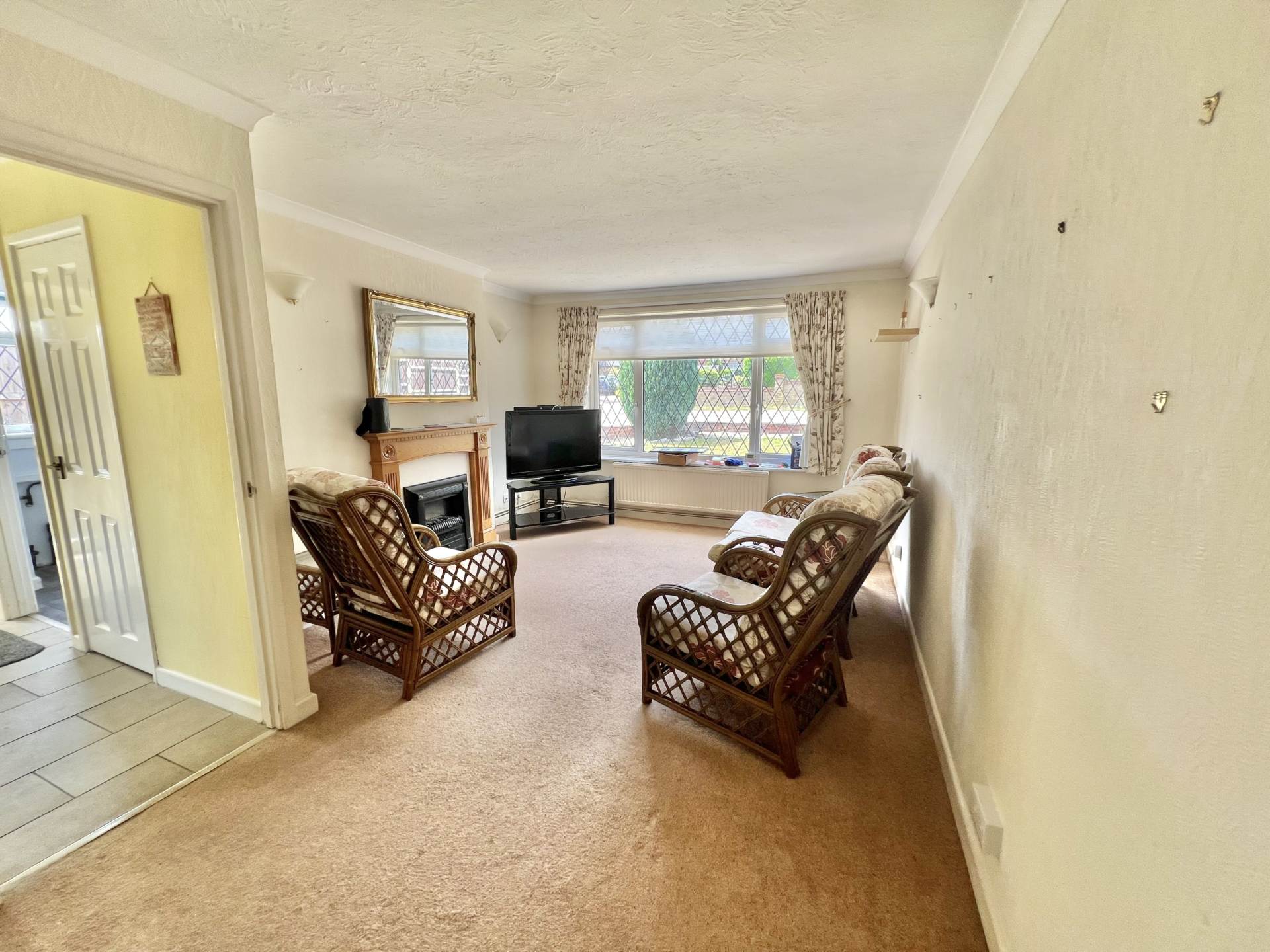 Additional Property Image 2 bedroom Detached Bungalow for sale in Brentwood 3
