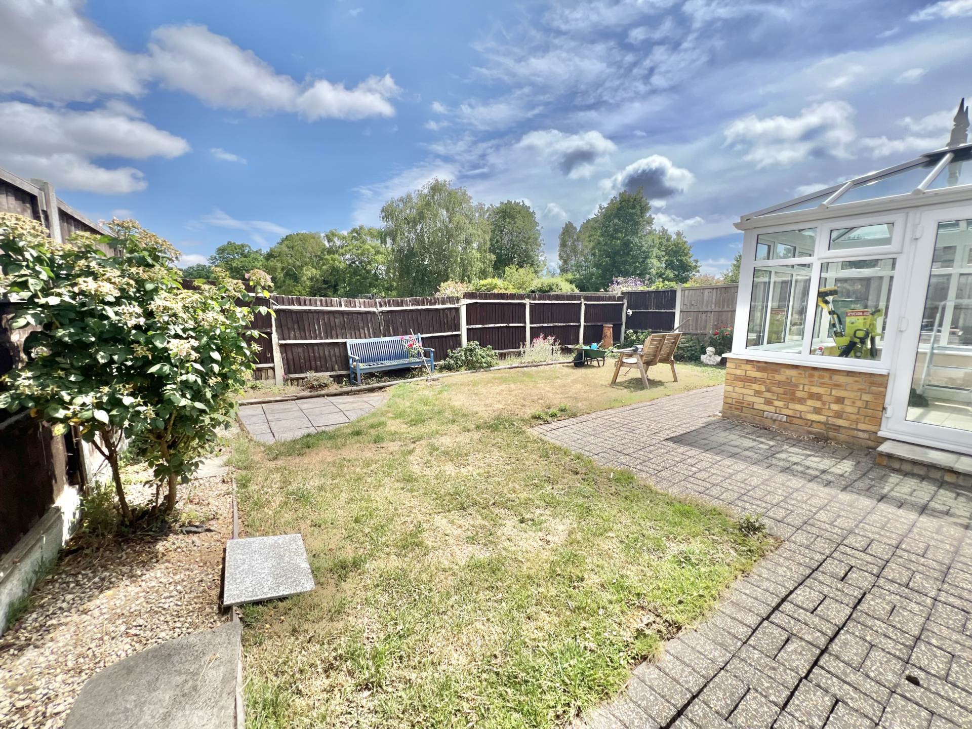 Additional Property Image 2 bedroom Detached Bungalow for sale in Brentwood 10