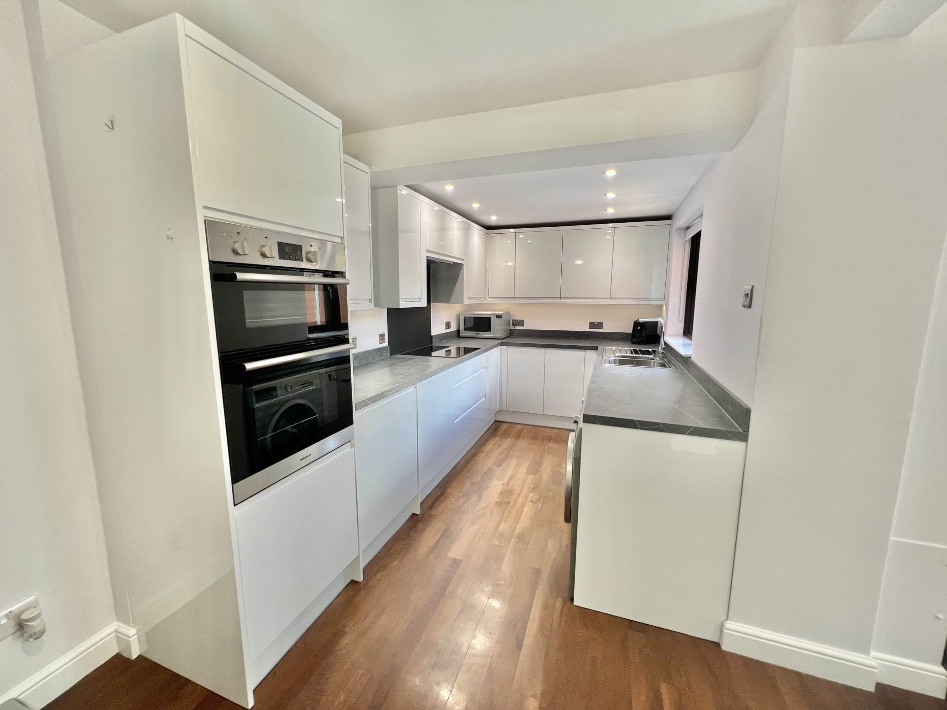 Additional Property Image 3 bedroom Semi Detached for sale in Brentwood 6