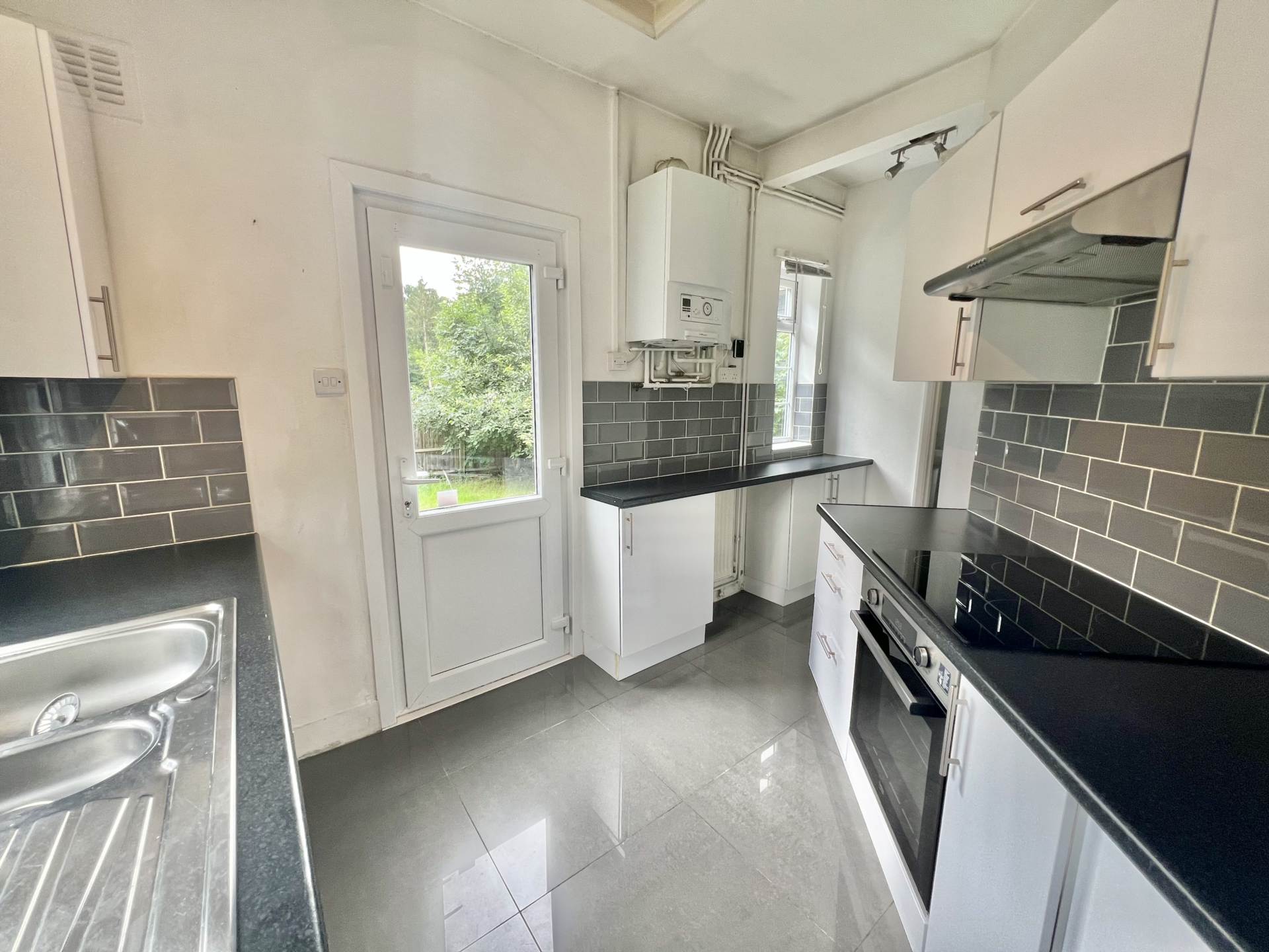 Additional Property Image 2 bedroom Detached Bungalow for sale in Brentwood 3
