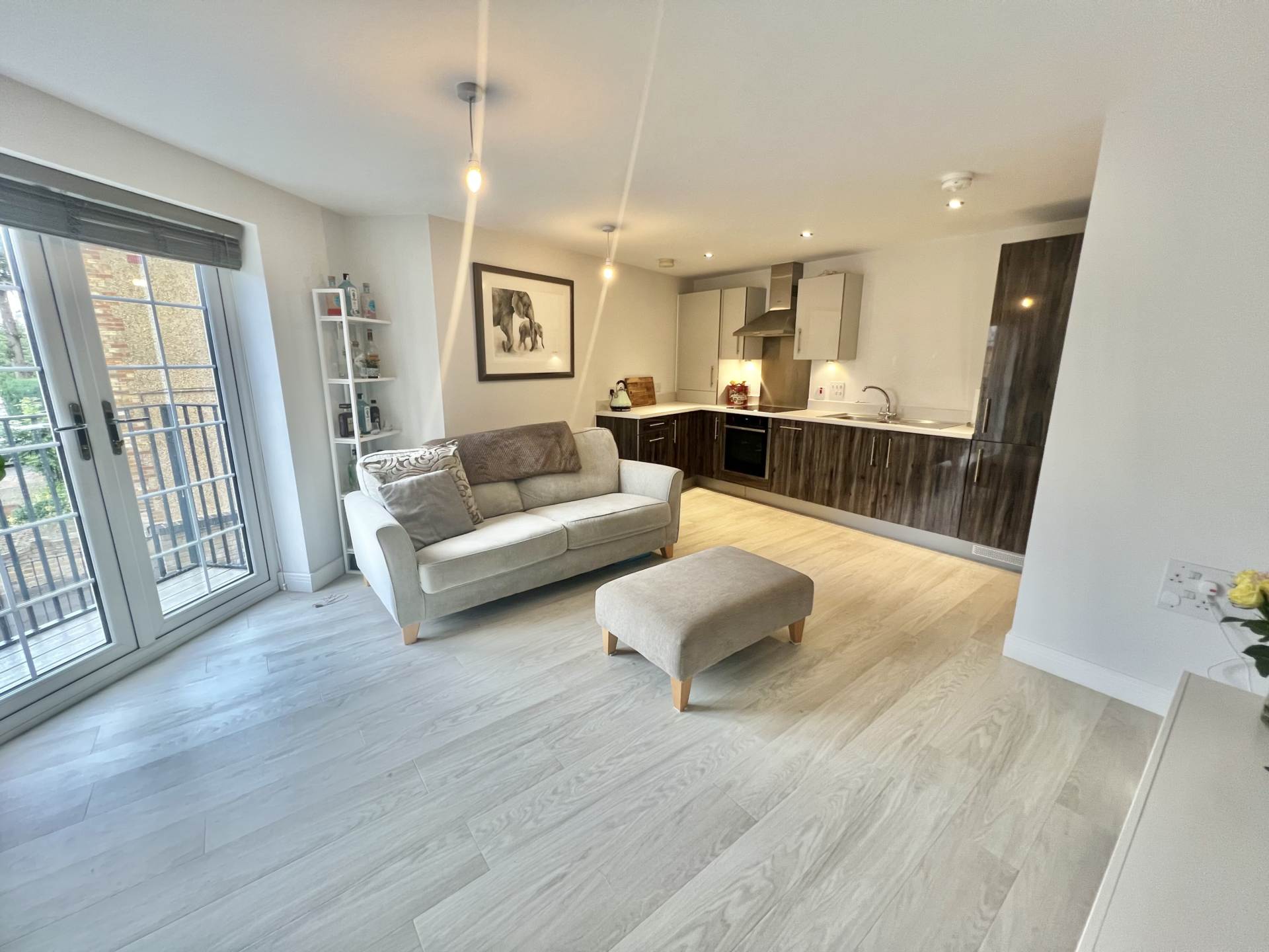Additional Property Image 2 bedroom Apartment for sale in Brentwood 5