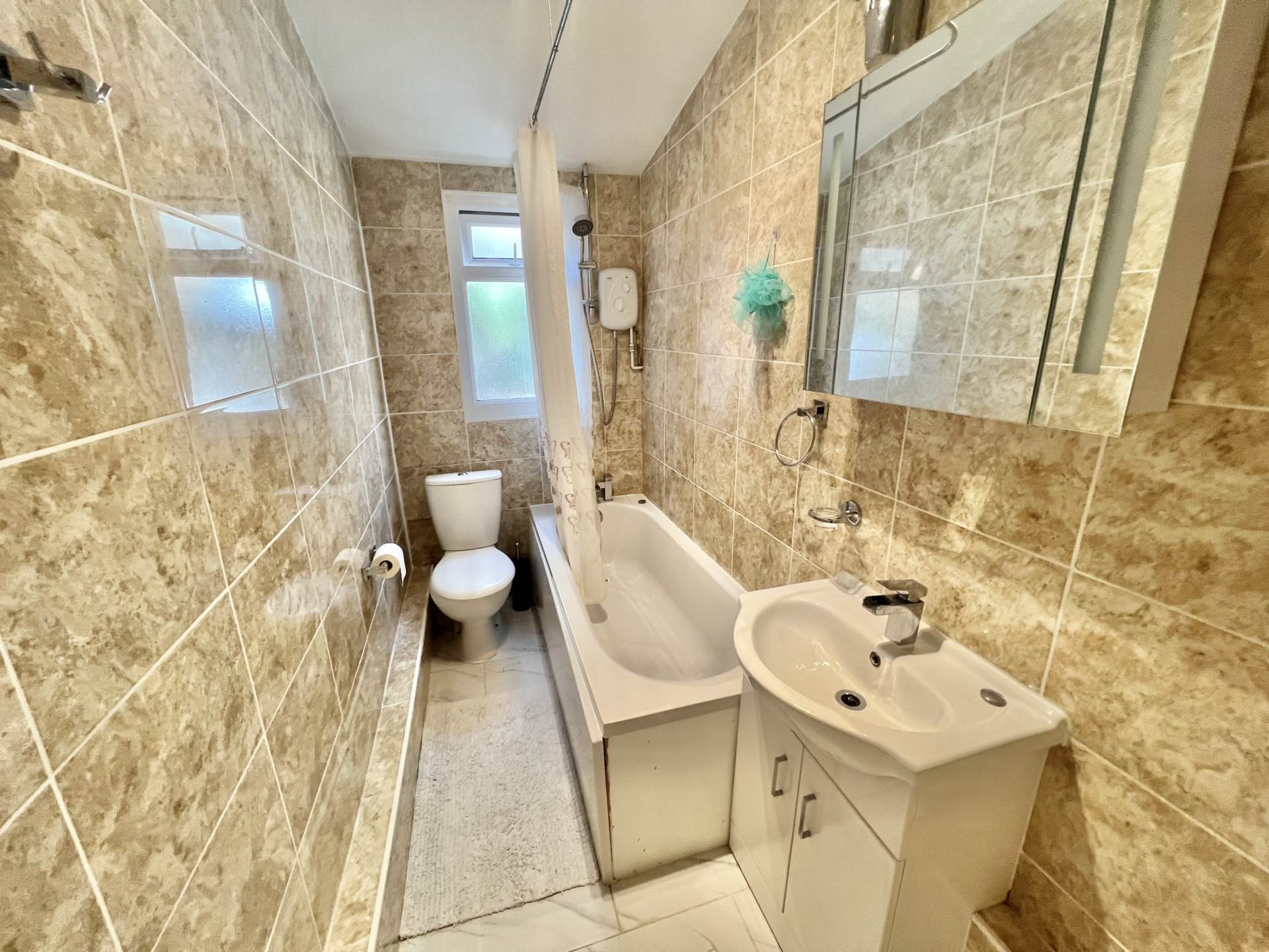Additional Property Image 2 bedroom Terraced for sale in Brentwood 4