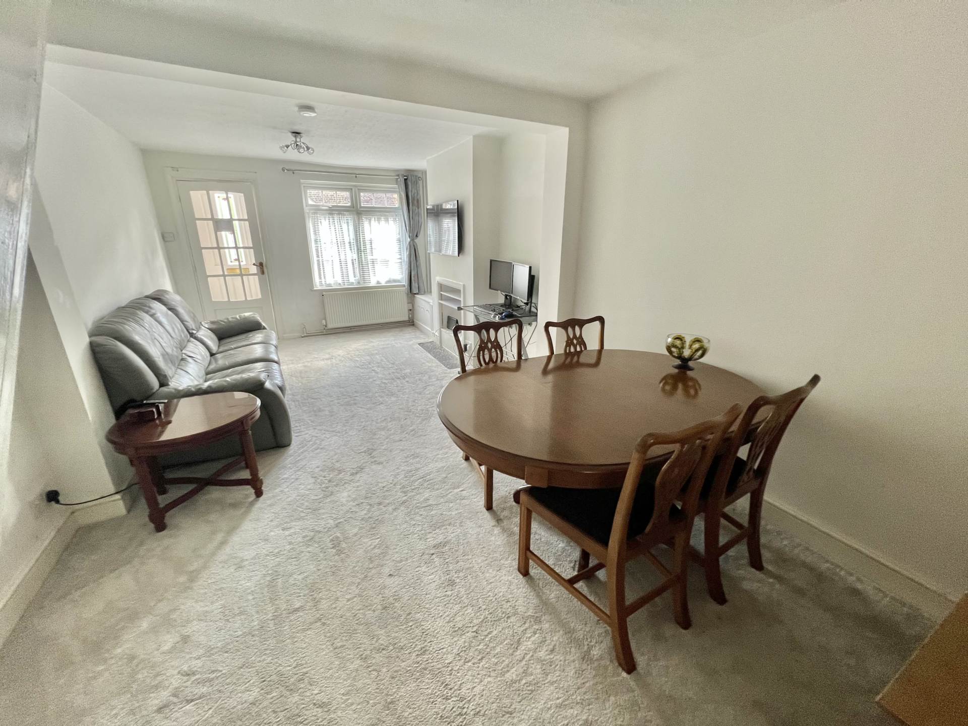 Additional Property Image 2 bedroom Terraced for sale in Brentwood 5