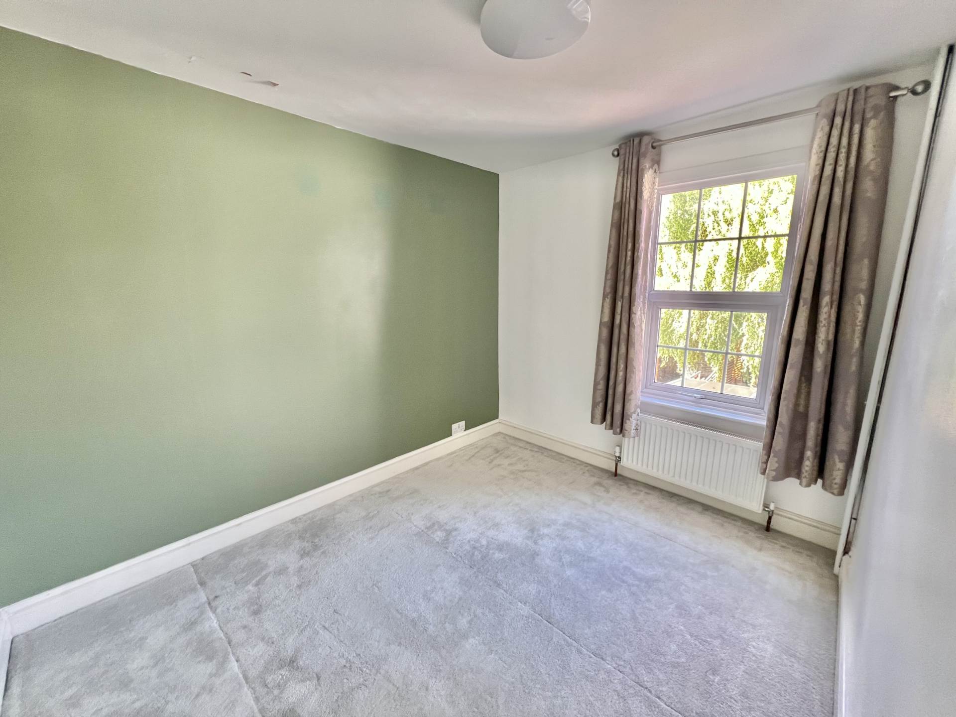Additional Property Image 2 bedroom Terraced for sale in Brentwood 7