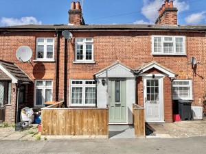 2 bedroom Terraced for sale in Brentwood