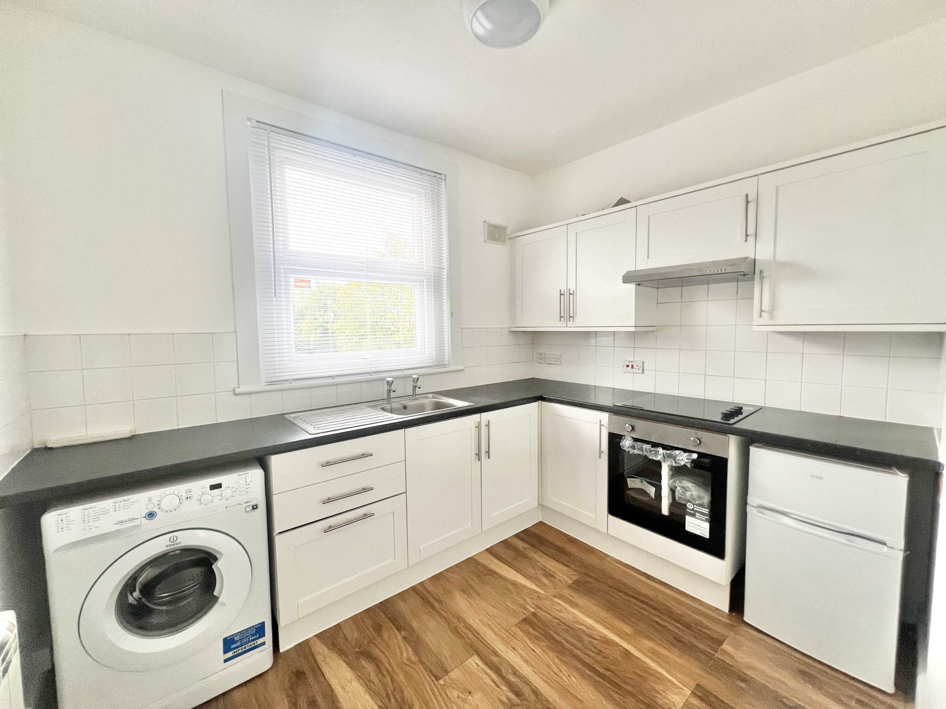 Additional Property Image 2 bedroom Apartment to rent in Brentwood 3