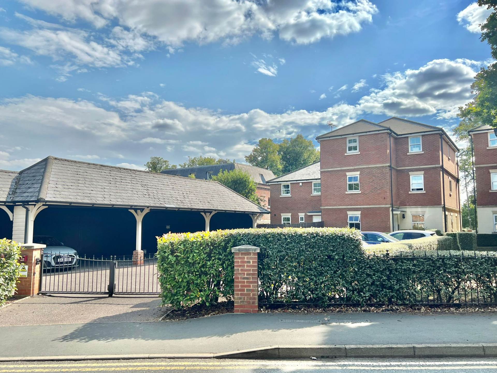 Additional Property Image 2 bedroom Apartment for sale in Brentwood 2