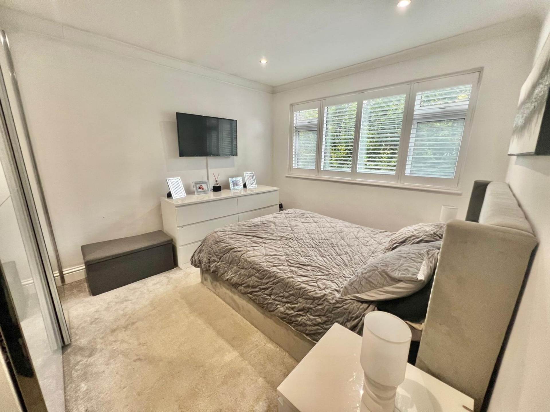 Additional Property Image 2 bedroom Maisonette for sale in Brentwood 7