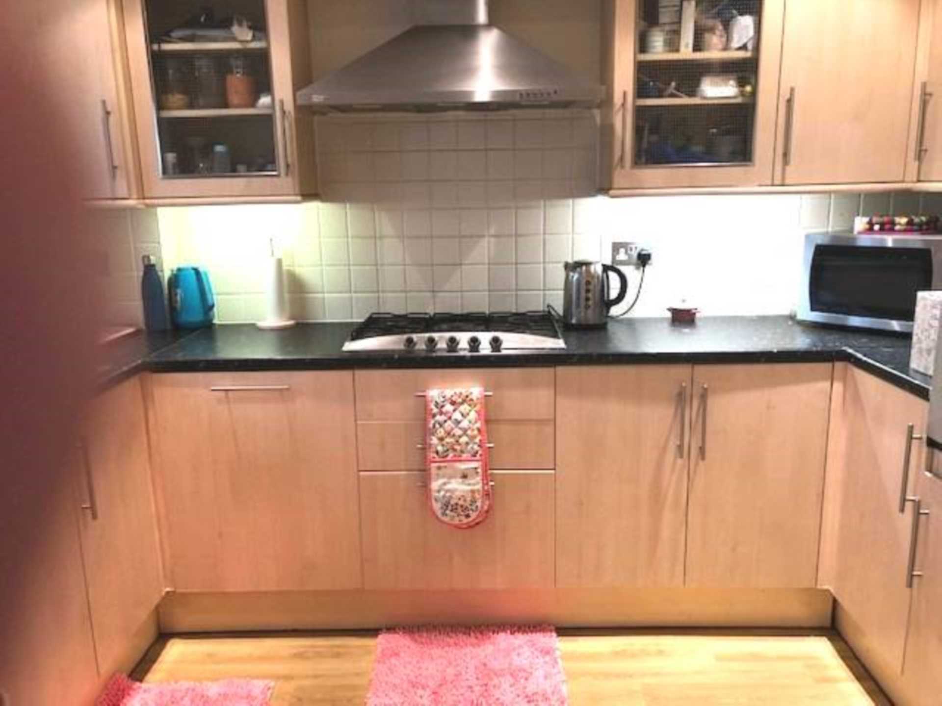 Additional Property Image 3 bedroom End of Terrace to rent in Guildford 5