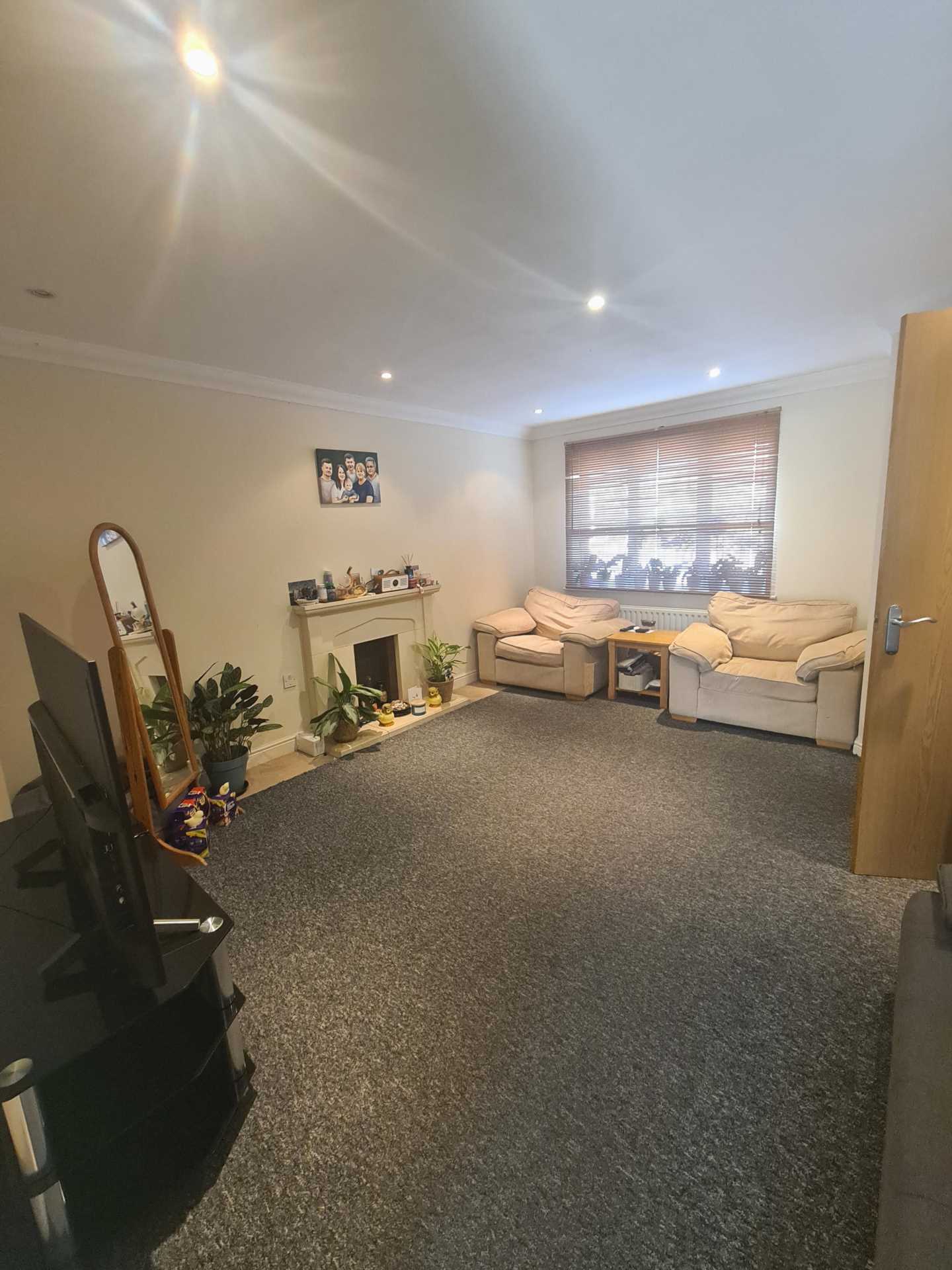 Additional Property Image 3 bedroom End of Terrace to rent in Guildford 9