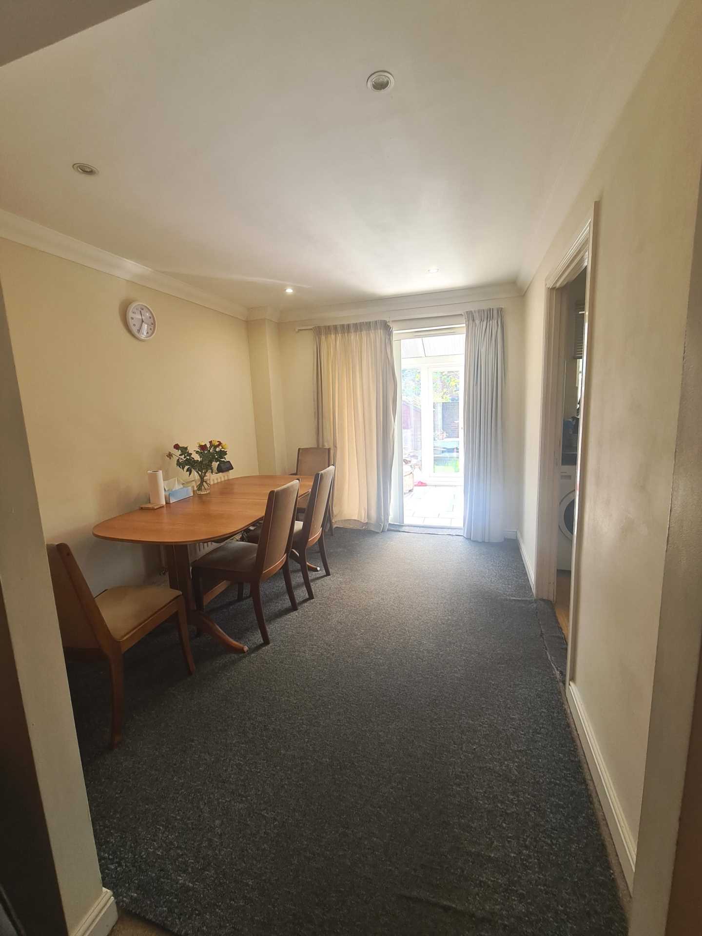 Additional Property Image 3 bedroom End of Terrace to rent in Guildford 10