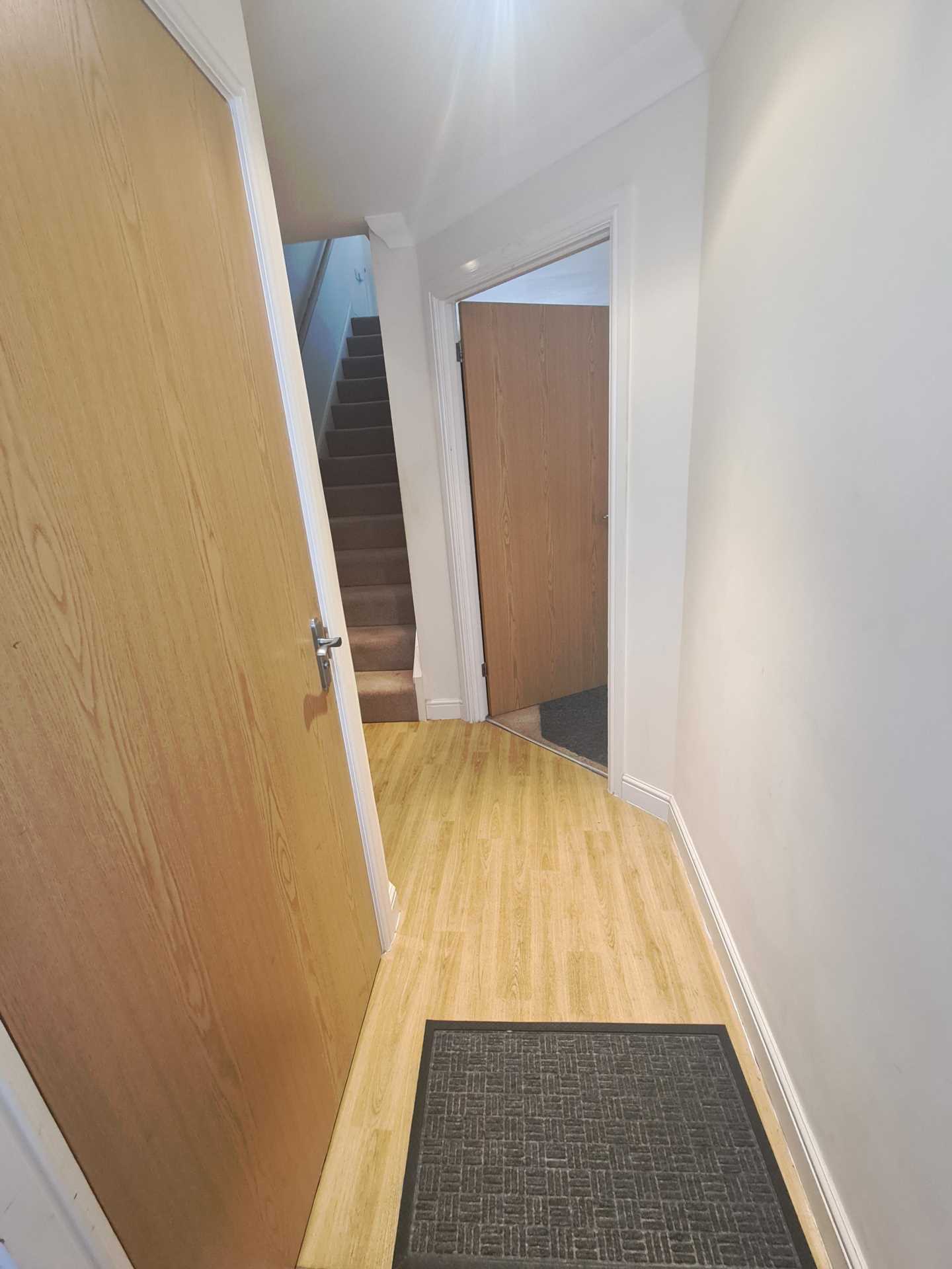 Additional Property Image 3 bedroom End of Terrace to rent in Guildford 24