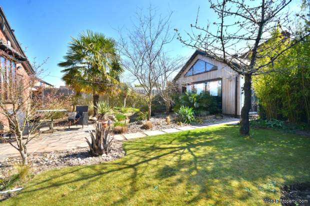 Additional Property Image 4 bedroom Detached for sale in Rugby 3