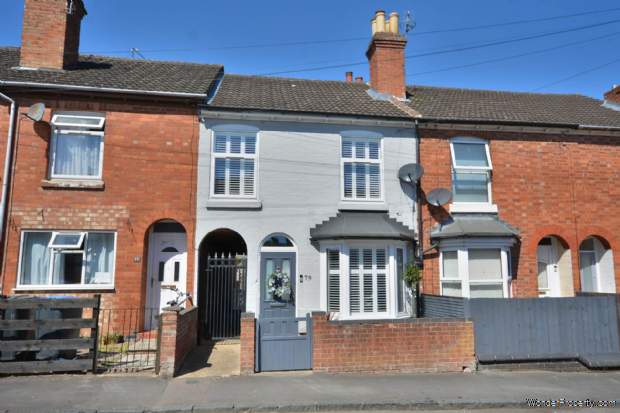 2 bedroom Terraced for sale in Rugby