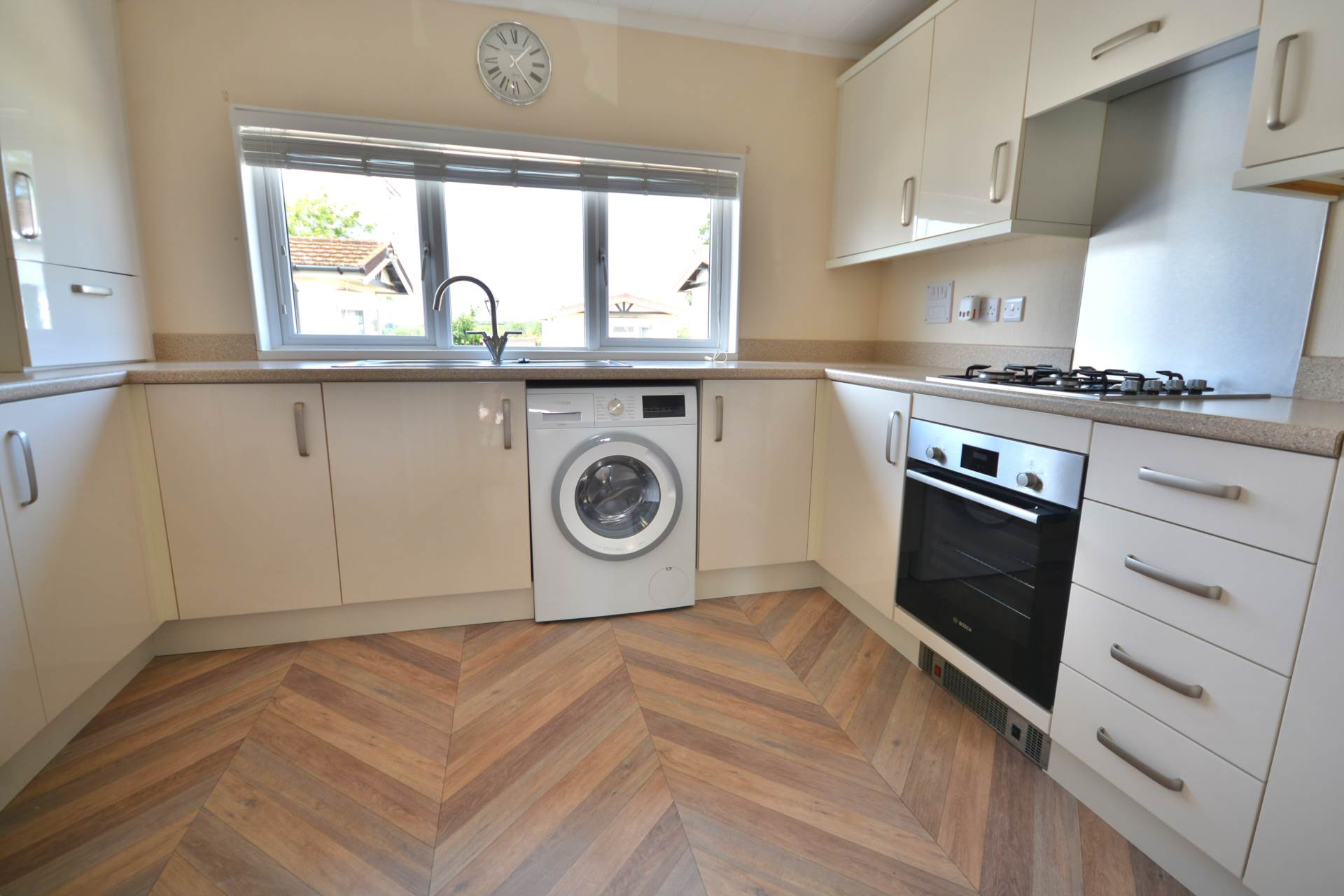 Additional Property Image 2 bedroom Park Home for sale in Rugby 4