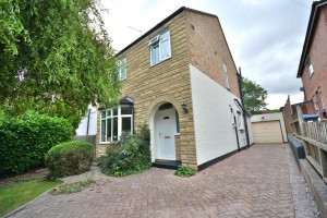 3 bedroom Detached for sale in Rugby