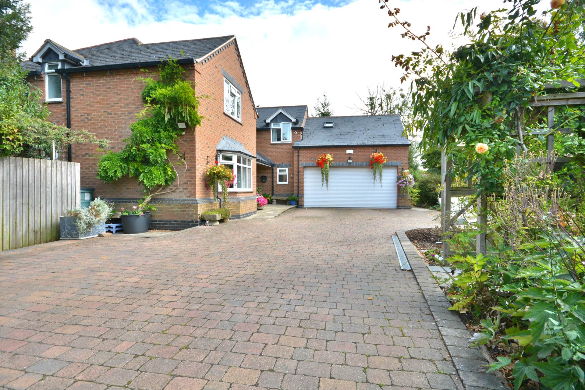 Additional Property Image 5 bedroom Detached for sale in Rugby 7